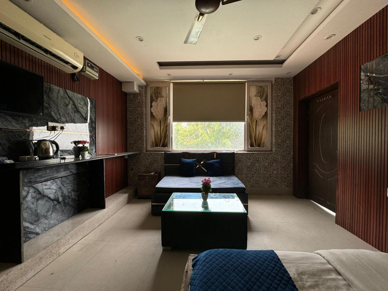 Hotel Dev Ganga Rishīkesh Extérieur photo