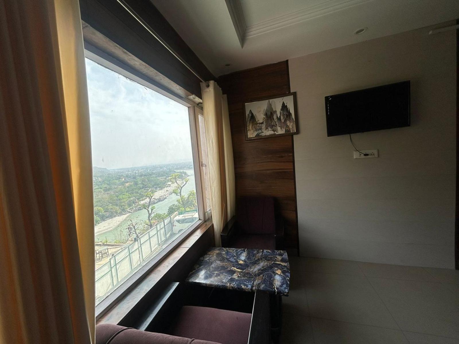 Hotel Dev Ganga Rishīkesh Extérieur photo