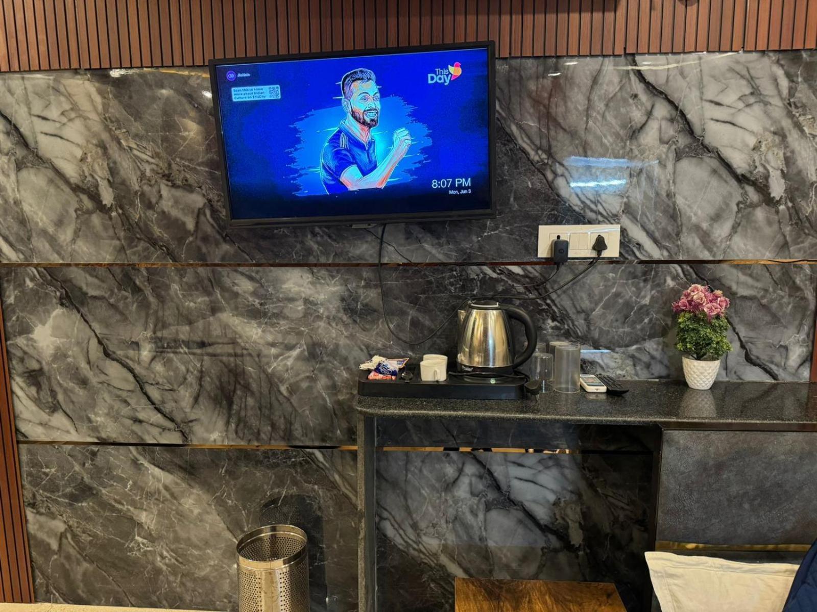 Hotel Dev Ganga Rishīkesh Extérieur photo
