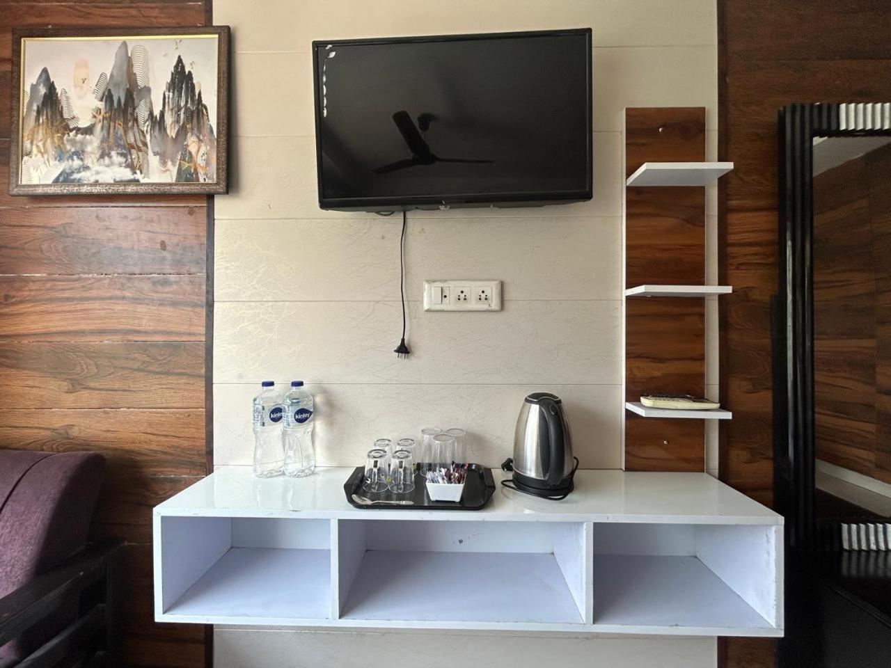 Hotel Dev Ganga Rishīkesh Extérieur photo
