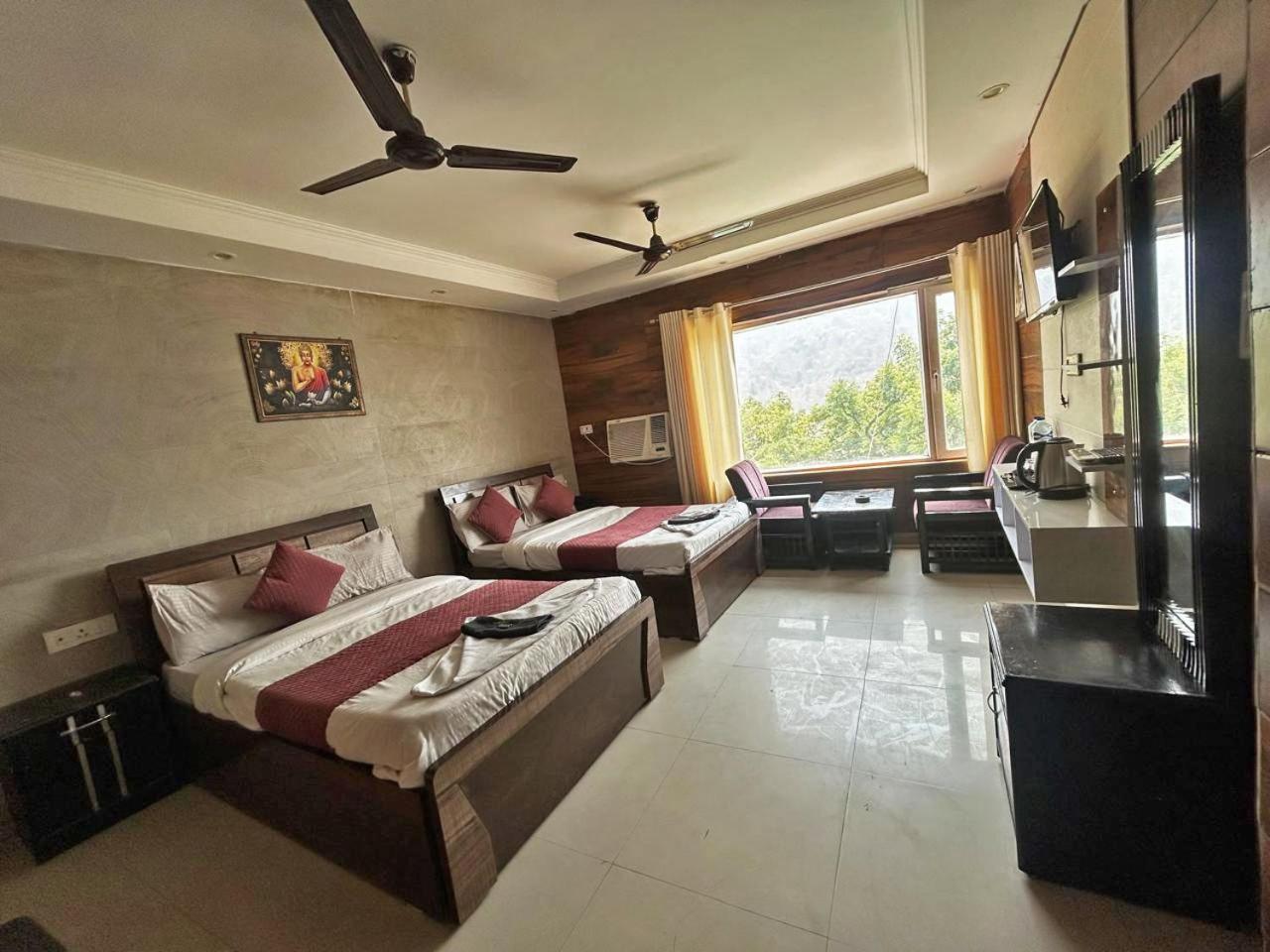Hotel Dev Ganga Rishīkesh Extérieur photo